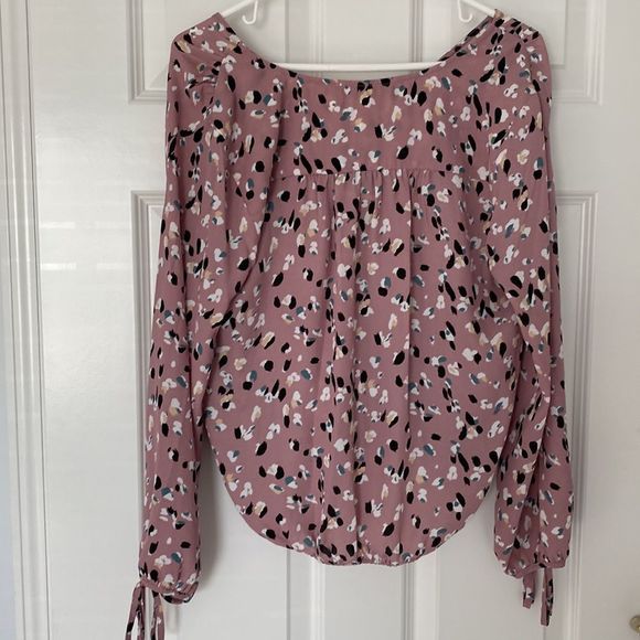 NWT. Collective Concepts Top - Picture 2 of 6